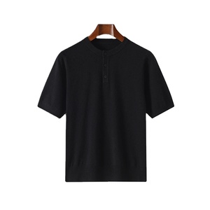 Verano nuevo 100% pura lana color sólido hombre cuello redondo botón tejido manga corta transpirable fresco Delgado camiseta coreana. - Product Image 2