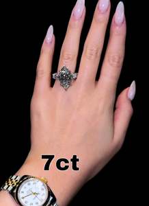 แหวนทองคำ 18k ประดับเพชรแล็บโกรว์ 2 กะรัต ทรงมาร์คีส์ ดีไซน์ทันสมัย โดดเด่นไม่ซ้ำใคร ระดับไฮเอนด์ ขนาดใหญ่ - Product Image 4