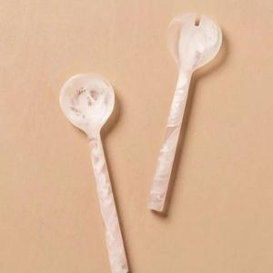 Cuillère de service en résine ange au design unique et écologique, peinte à la main, compatible lave-vaisselle et micro-ondes, pour cuisines et hôtels - Product Image 3
