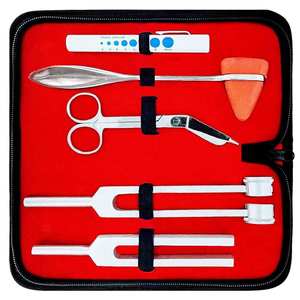 Kit de diagnostic manuel 6 pièces en acier inoxydable pour ORL et soins intensifs : marteau réflexe, diapason, ciseaux à pansements, jauge pupillaire - Product Image 6