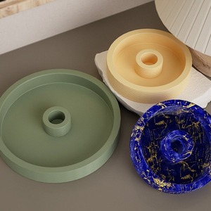 Porte-bougie unique en résine pour centre de table, fait main, design élégant, pour une décoration intérieure raffinée - Product Image 5