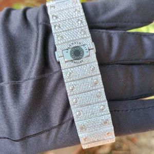 Reloj de Lujo de Cuarzo para Hombre, Caja Plateada con Moissanita, 28 mm, Movimiento Analógico ETA, Día/ Fecha, Cristal de Zafiro, Cierre Oculto, Resistente al Agua 10 m - Product Image 3