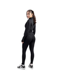 Mallas de yoga cruzadas de cintura alta personalizadas para mujer sin costuras OEM ODM ropa de yoga teñida sólida precios de descuento al por mayor - Product Image 6