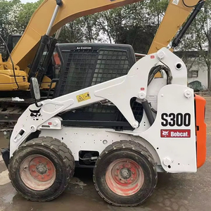 Minicargadora Bobcat Usada S450, Cilindro Hidráulico Original de la Marca, Cargadora de Ruedas 4x4, Bomba Hidráulica Original - Product Image 1