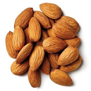 Amandes entières fraîches, biologiques, saines, naturelles, brutes et délicieuses, conditionnées en vrac pour usage alimentaire - Product Image 6
