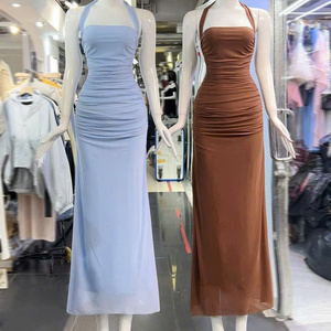 Robe longue unie sexy pour femme, taille naturelle, manches courtes, simple, élégante, confortable et décontractée pour les événements formels - Product Image 1