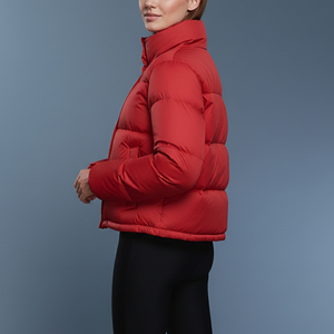 Chaqueta acolchada de invierno para mujer al por mayor, estilo urbano, impermeable, con capucha, holgada, gruesa, cálida, de algodón teñido, bordado personalizado - Product Image 3
