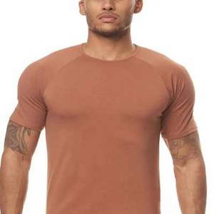 T-shirt Ringer Homme Slim Fit de Haute Qualité 100% Coton avec Logo Personnalisé et Tissu Tricoté, Motif Uni Classique - Product Image 2