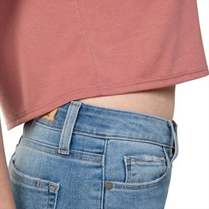 Haut court tricoté pour femme, manches courtes, col rond, t-shirt décontracté, design torsadé sur le devant, pour le printemps et l'été - Product Image 4