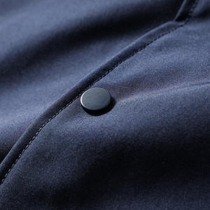 เสื้อโค้ชผู้ชายคุณภาพดีที่สุดปี 2026 พร้อมโลโก้สั่งทำพิเศษ เสื้อโค้ชผู้ชายไซส์ใหญ่ เสื้อโค้ชกันลม ผลิตในปากีสถาน - Product Image 2