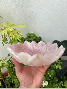Cuenco de Cuarzo Rosa Tallado a Mano Estilo Art Deco, Centro de Mesa de Cristal con Flor de Loto de 8 Pulgadas, Plato Decorativo Grande de Piedras Preciosas para Bodas y Diwali - Product Image 3