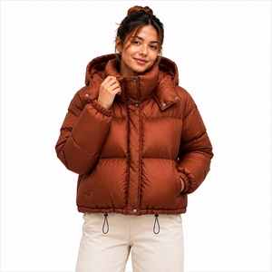 Chaqueta Acolchada Premium para Mujer, Personalizada para Invierno, Informal, con Capucha, Bordado, Cierre de Cremallera, Resistente al Viento - Product Image 1