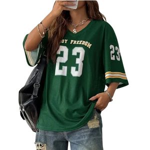 Maillot de football américain vert forêt 23 Streetwear, construction en mesh, vêtements de sport performants, col rond, chemises athlétiques tendance - Product Image 1