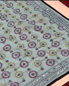 Dupatta Phulkari Hecha a Mano, Bufandas Hechas a Mano en Varios Colores y Diseños, Dupatta India Ligera, Regalo de Boda India - Product Image 2