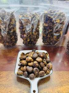 Chips crujientes de hongos shiitake de Vietnam, fritos al vacío, listos para comer, ideales para loncheras, bandejas de fiesta y venta al por menor. - Product Image 1