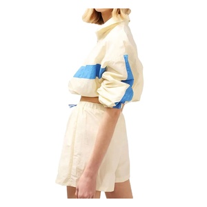 Conjunto de cortavientos de nailon ligero personalizado de alta calidad para mujer Ropa de calle Conjunto de pantalones cortos de 2 piezas 2026 - Product Image 4