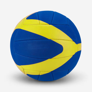 วอลเลย์บอลระดับมืออาชีพสำหรับการแข่งขันในร่มและกลางแจ้ง 18 แผ่น – พิมพ์ลาย PVC พร้อมวัสดุ TPU ผลิตในประเทศปากีสถาน - Product Image 1