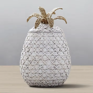 White pineapple-shaped water <b>hyacinth</b> <b>basket</b> Handmade Storage <b>Basket</b> Wholesale eco-friendly Made in Vietnam - Product Image 1