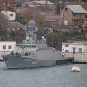 Bouée d'amarrage marine anti-corrosion à haute stabilité pour applications d'amarrage en port et de navires - Product Image 4