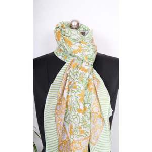 Paréo magnifique et doux à imprimé floral, tenue de plage sexy, sarong en pur coton imprimé à la main, belle robe paréo, sarong imprimé. - Product Image 4