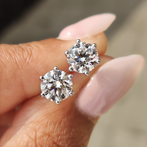 Pendientes de Diamantes Redondos con Corte Brillante, Plata 925, Engaste Hecho a Mano, Clásicos, para Compromiso, para Mujer - Product Image 1
