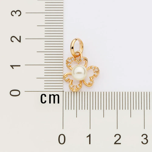 Collar con Colgante de Flor, Chapado en Oro de 18K, Imitación de Perla, Circonia Cúbica, Cadena Clásica para Mujer, Uso Diario - Product Image 3