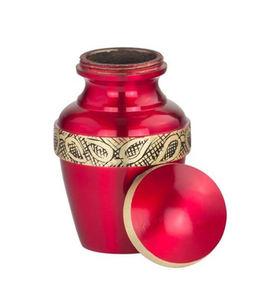 Hot Selling Brass Pet Cremation Urns Funeral Urns <b>For</b> Cat and Dog <b>Ashes</b> Handmade Burial Urns - Product Image 1