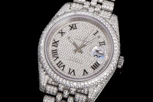 Montre de luxe pour femme, boîtier tonneau, diamants, bracelet en acier inoxydable, affichage analogique de la date, verre saphir, mouvement à quartz, 34 mm - Product Image 2