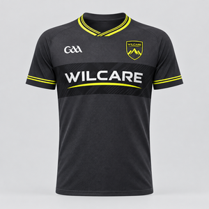 WILCARE Jersey negro con cuello en V para hombre con amarillo neón - Product Image 1