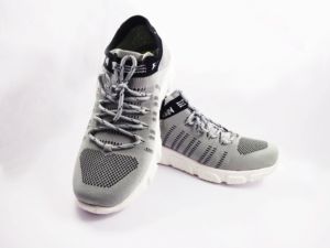 Zapatillas Deportivas Unisex Transpirables de Malla Gris para Verano, Otoño y Primavera, con Entresuela y Suela Exteriores Diversas, Tallas Estadounidenses 7-11 - Product Image 1