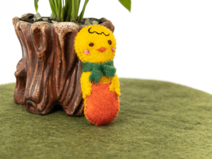 ตุ๊กตาลูกเจี๊ยบอีสเตอร์ทำมือจากผ้าสักหลาดและไหมพรมเย็บติดกัน - ของเล่นเสริมพัฒนาการสำหรับเด็ก ของขวัญตกแต่งวันอีสเตอร์ - Product Image 4