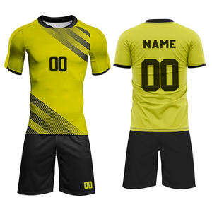Uniforme de Fútbol Hecho en Fábrica a Precio Económico, Diseño Más Reciente 2026, Uniforme de Fútbol de Buena Calidad, Conjunto de Camiseta y Pantalones Cortos - Product Image 1
