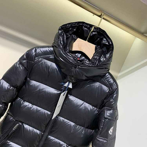 Veste d'hiver courte coupe-vent en duvet pour homme, veste en duvet respirante à séchage rapide pour homme, veste matelassée confortable à capuche - Product Image 3