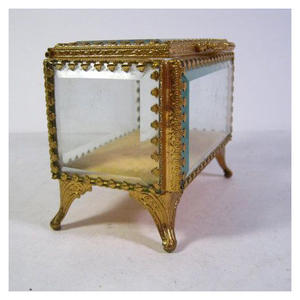 Cajas de Joyería Modernas de Vidrio Biselado y Latón de Calidad de Exportación |   Organizador de Joyas Hecho a Mano de Lujo con Color y Tamaño Personalizados - Product Image 1