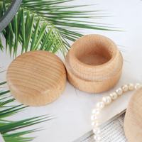 Style médiéval disponible en 2026 fabriqué par M.I.G. Boîte à bijoux ronde en bois avec couvercle supérieur personnalisable de la société indienne EXPORTS INDIAN COMPANY
