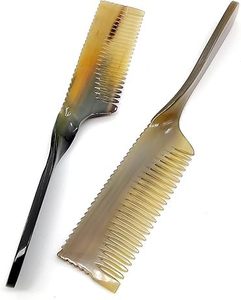 Peine de Cuerno Natural Hecho a Mano con Mango Suave, Dientes Finos Antiestáticos, Peine para Desenredar y Masajear el Cuero Cabelludo, Regalo Profesional para el Cuidado del Cabello - Product Image 2