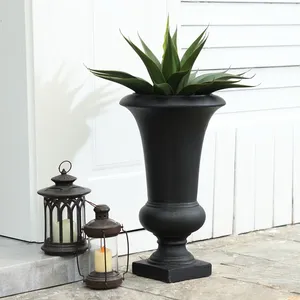 Vase à fleurs décoratif en fer de luxe haut de gamme, design côtier, fait main, écologique, pour la décoration de table, de resorts et de spas - Product Image 3