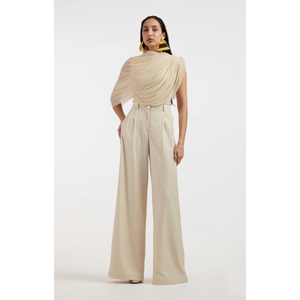 Ensemble haut en tulle drapé sculptural et pantalon large ajusté, style moderne minimaliste haute couture monochrome - Product Image 2