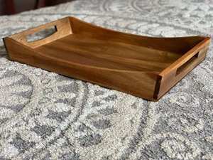 Bandeja de Servir de Madera de Lujo Hecha a Mano con Diseño Nuevo, Bandeja de Servir Rectangular Personalizada de Madera de Mango para Uso en Cocina y Hotel - Product Image 2