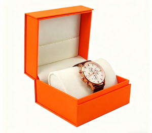 Boîte à montre en coton, étui à montre simple en cuir personnalisé, boîte cadeau pour bijoux avec remontoir de montre Wolf, écologique - Product Image 2