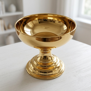 Bol décoratif de luxe plaqué or martelé, idéal pour des présentations de centre de table élégantes et des réceptions haut de gamme, bols modernes. - Product Image 1