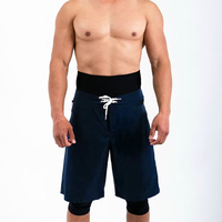 Novedad: Pantalones cortos de compresión para hombre musulmán, doble capa, hasta la rodilla, transpirables, de color liso, para natación.
