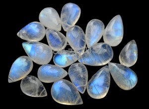 Cuentas de Piedra Lunar Arcoíris en Forma de Pera Lisas, Cuentas de Piedra Lunar Arcoíris Natural con Fuego Azul y Blanco, Tamaño 13X16MM - Product Image 2