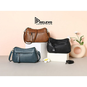 Bolso de hombro de nailon de alta calidad para deportes al aire libre, bolso de viaje minimalista de alta gama para mujer, gran capacidad, 50-70L, RELEVO - Product Image 2