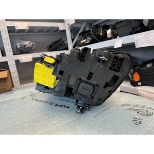 ไฟหน้ามือสองสำหรับรถ S-class ด้านขวา รุ่น A2229061804 - Product Image 6