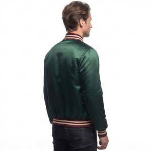 Chaqueta Bomber de Satén para Hombre al por Mayor, Chaqueta Varsity de Invierno con Cuello a Rayas, Abrigo de Béisbol con Botones y Exterior de Poliéster para Hombre - Product Image 5