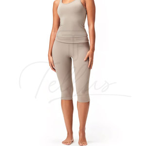 Shorts Capri sans coutures pour femme, noir uni, longueur genou, extensibles dans quatre directions, en Spandex et Nylon, séchage rapide, effet ventre plat - Product Image 4
