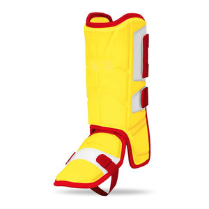 Protector de Piernas Blanco con Cierre de Gancho y Bucle, Marco de Aluminio, Freno en V, Ligero, Protección de Poliéster/Algodón/EVA para Adultos, Todas las Estaciones - Product Image 4