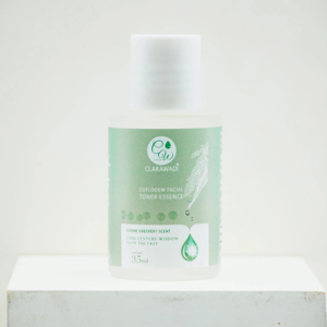 Clarawadi Cuflodew Tónico Facial Esencia Aroma a Vegetación Serena 35ml. Renueva y purifica suavemente la piel con extracto natural de AHA y Neem - Product Image 5