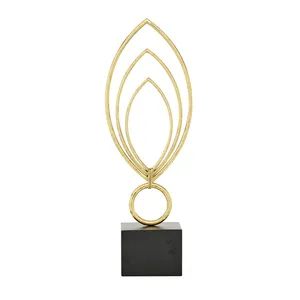 Escultura Geométrica Moderna Chapada en Oro de 24 Pulgadas, Decoración Abstracta para Mesa de Sala de Estar - Product Image 2
